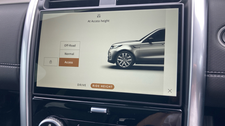 Land Rover Discovery 3.0 D350 Dynamic SE 5dr Auto Diesel Station Wagon